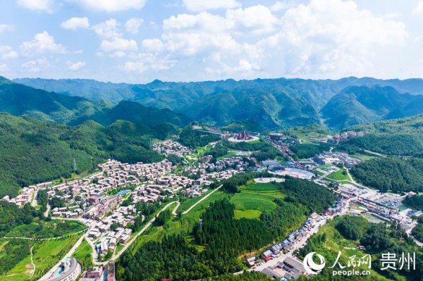 顺升网 行进中国 | 凉资源变热经济 打卡“19℃的夏天”